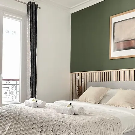 1590 - Chic Montmartre In Olympic Games 2024 Apartment Paris